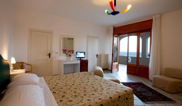 Hotel Il Vascello Marina Serra Extérieur photo