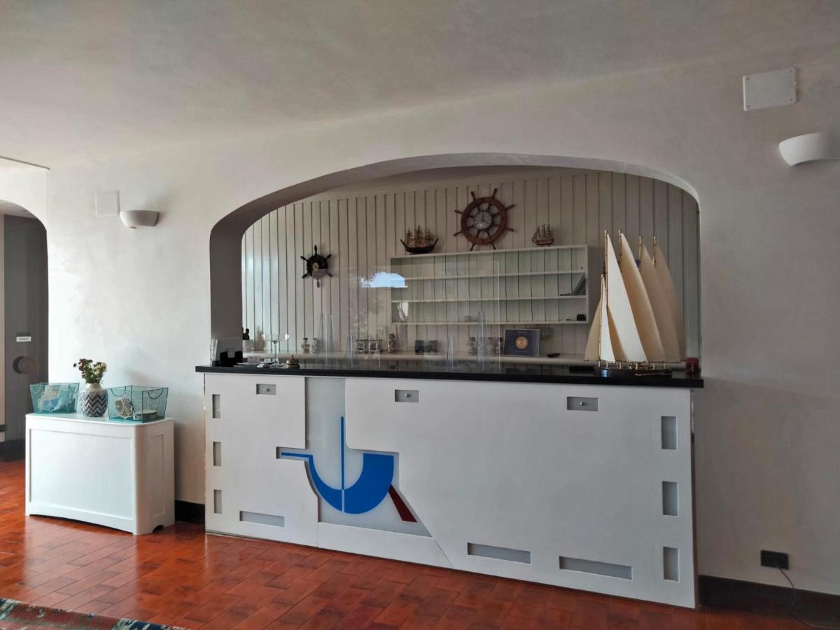 Hotel Il Vascello Marina Serra Extérieur photo