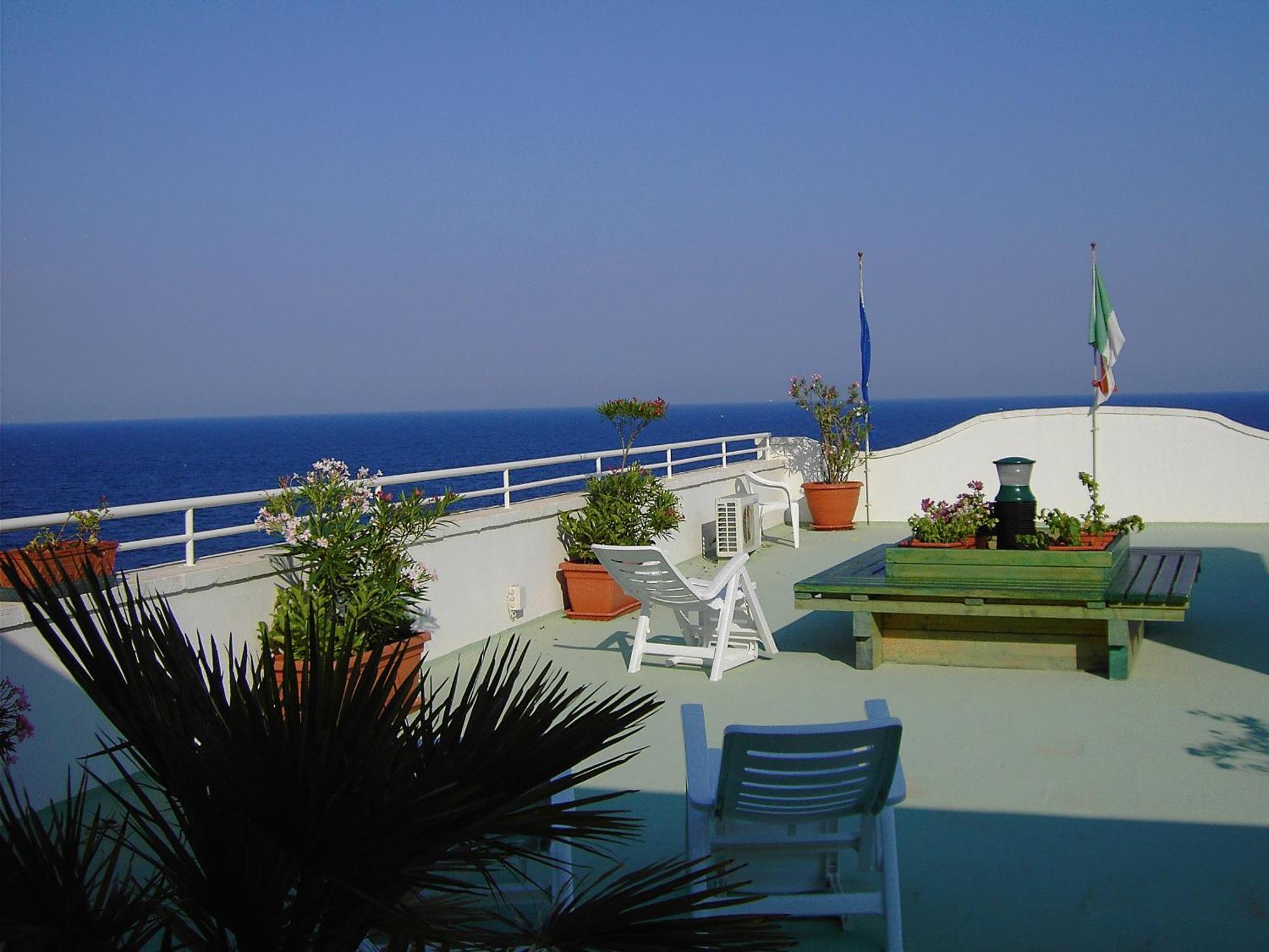 Hotel Il Vascello Marina Serra Extérieur photo